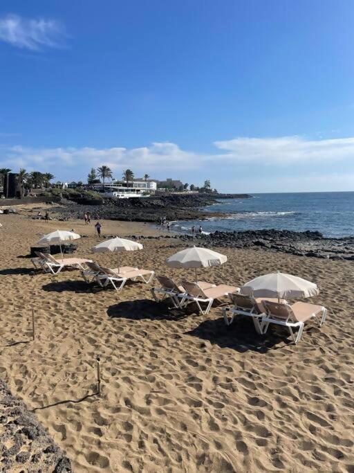 Precioso Rincon Entre El Mar Y Los Volcanes Costa Teguise Exterior photo